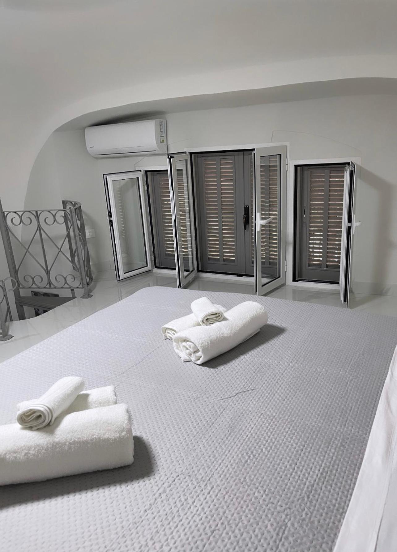 Apartament Casa Mrgio Neapol Zewnętrze zdjęcie